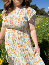 Load image into Gallery viewer, Eternal Sunshine Midi Dress

