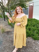 Load image into Gallery viewer, Goldie Dress
